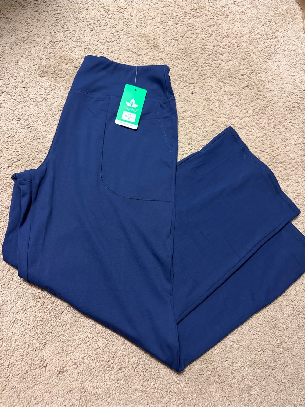 Copyleaf Navy Wide-Leg Active Pants